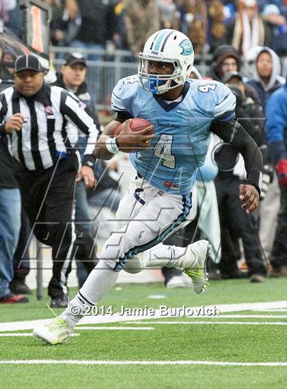 Thumbnail 2 in Archbishop Alter vs. Benedictine (OHSAA Division IV Final) photogallery.