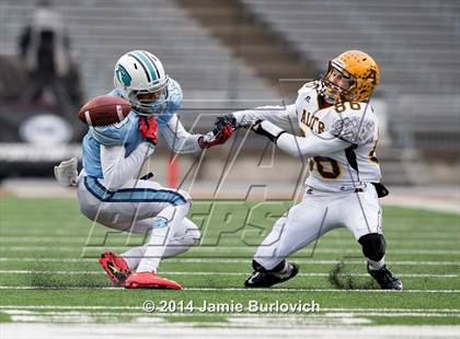 Thumbnail 1 in Archbishop Alter vs. Benedictine (OHSAA Division IV Final) photogallery.