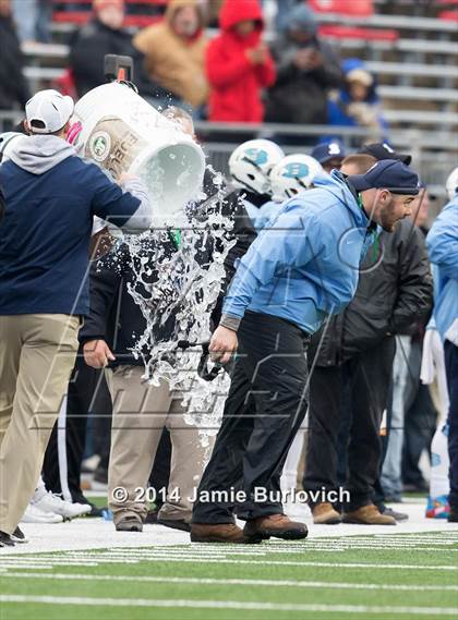 Thumbnail 2 in Archbishop Alter vs. Benedictine (OHSAA Division IV Final) photogallery.