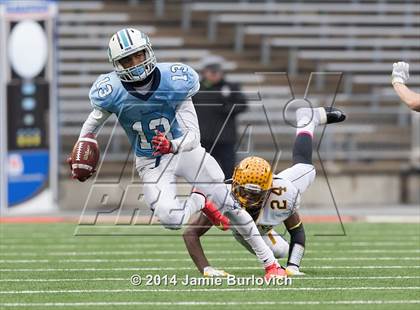 Thumbnail 2 in Archbishop Alter vs. Benedictine (OHSAA Division IV Final) photogallery.