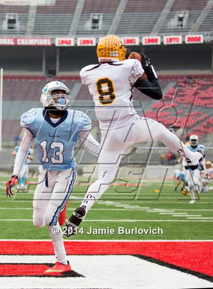 Thumbnail 3 in Archbishop Alter vs. Benedictine (OHSAA Division IV Final) photogallery.