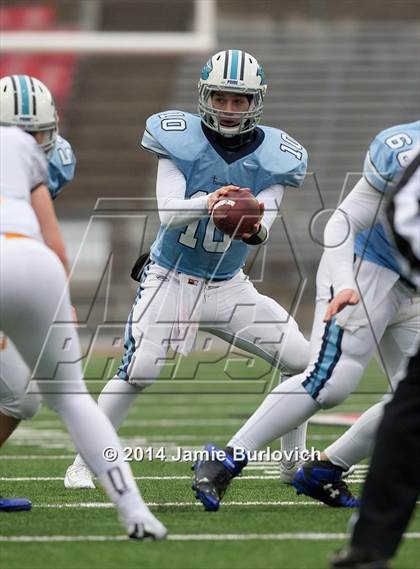 Thumbnail 3 in Archbishop Alter vs. Benedictine (OHSAA Division IV Final) photogallery.