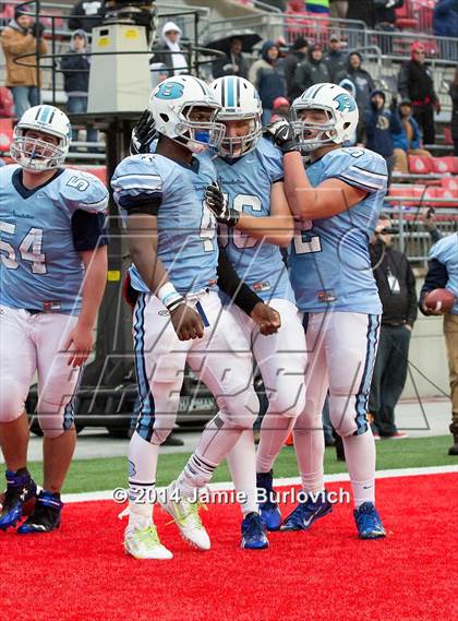 Thumbnail 2 in Archbishop Alter vs. Benedictine (OHSAA Division IV Final) photogallery.