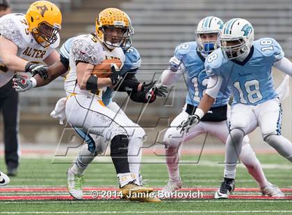 Thumbnail 2 in Archbishop Alter vs. Benedictine (OHSAA Division IV Final) photogallery.