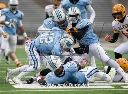 Thumbnail 2 in Archbishop Alter vs. Benedictine (OHSAA Division IV Final) photogallery.