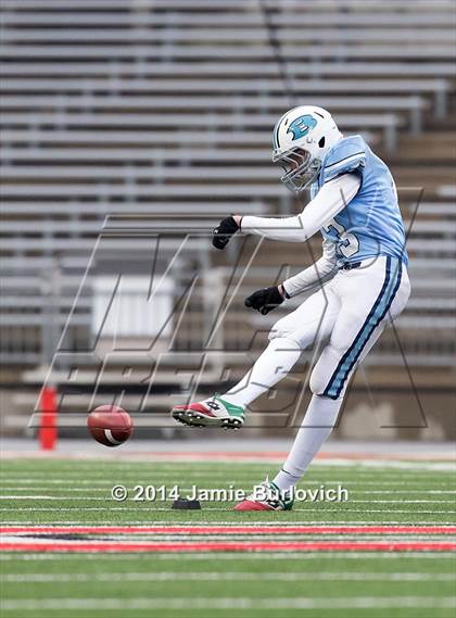 Thumbnail 3 in Archbishop Alter vs. Benedictine (OHSAA Division IV Final) photogallery.