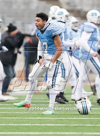 Thumbnail 2 in Archbishop Alter vs. Benedictine (OHSAA Division IV Final) photogallery.