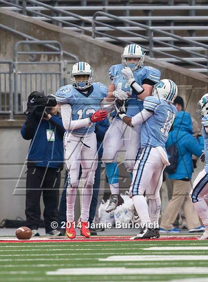 Thumbnail 3 in Archbishop Alter vs. Benedictine (OHSAA Division IV Final) photogallery.
