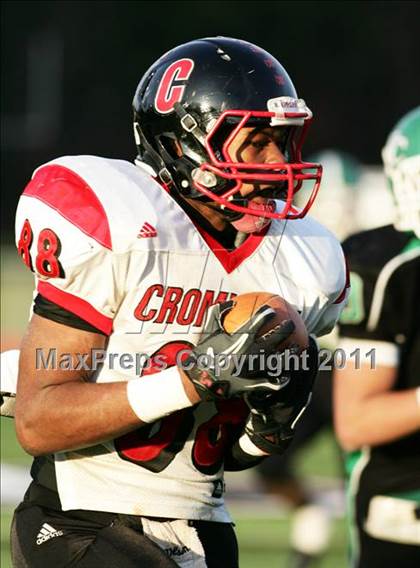 Thumbnail 2 in Cromwell vs. Northwest Catholic (CIAC Class S Semifinal) photogallery.