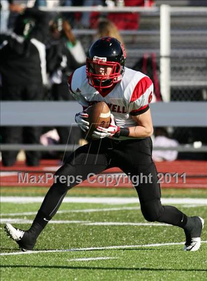 Thumbnail 2 in Cromwell vs. Northwest Catholic (CIAC Class S Semifinal) photogallery.