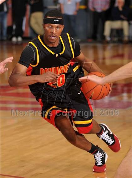 Thumbnail 2 in De La Salle vs. Dominguez (Nike Extravaganza) photogallery.