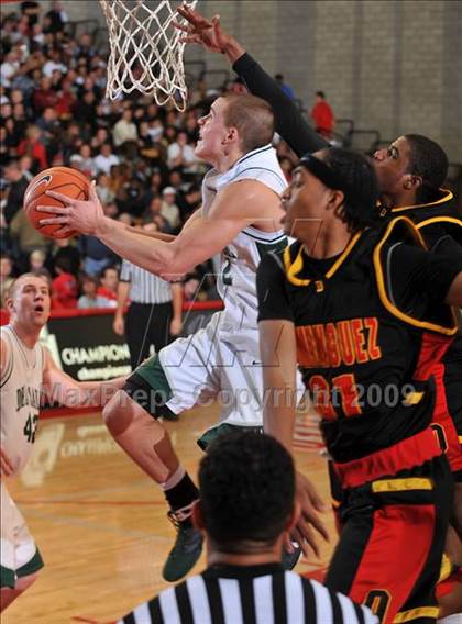 Thumbnail 1 in De La Salle vs. Dominguez (Nike Extravaganza) photogallery.