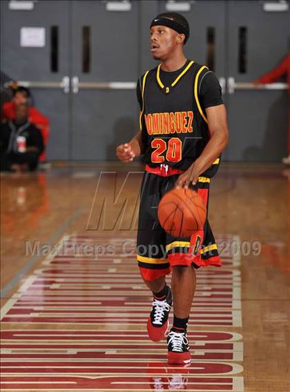 Thumbnail 3 in De La Salle vs. Dominguez (Nike Extravaganza) photogallery.