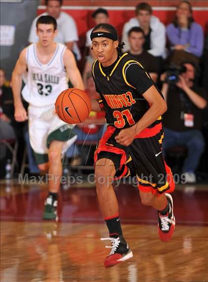 Thumbnail 1 in De La Salle vs. Dominguez (Nike Extravaganza) photogallery.