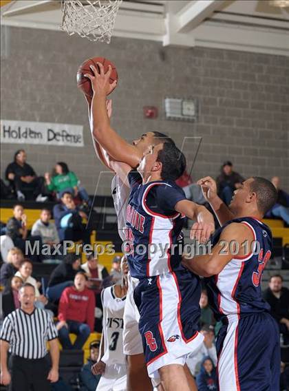 Thumbnail 1 in Pleasant Grove vs. Vista del Lago (Common Good Classic) photogallery.