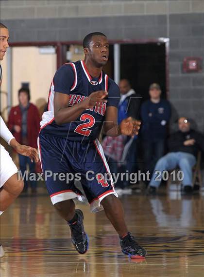 Thumbnail 2 in Pleasant Grove vs. Vista del Lago (Common Good Classic) photogallery.