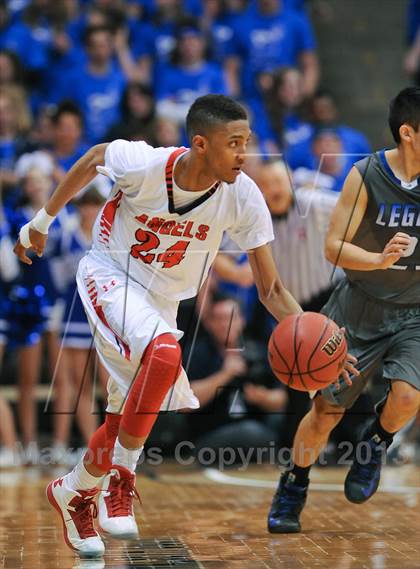 Thumbnail 2 in Denver East vs. Legend (CHSAA 5A Semifinal) photogallery.