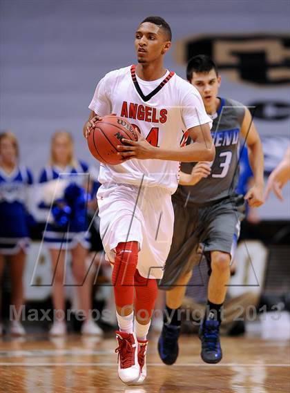 Thumbnail 1 in Denver East vs. Legend (CHSAA 5A Semifinal) photogallery.