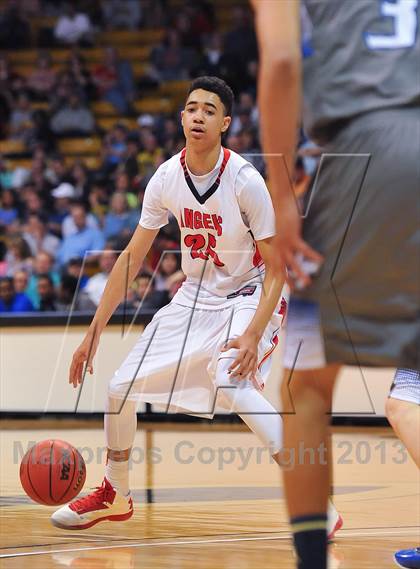 Thumbnail 2 in Denver East vs. Legend (CHSAA 5A Semifinal) photogallery.