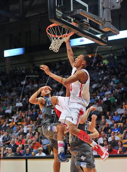 Thumbnail 3 in Denver East vs. Legend (CHSAA 5A Semifinal) photogallery.