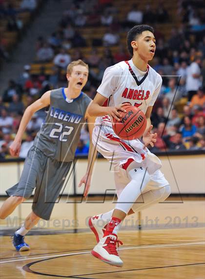 Thumbnail 3 in Denver East vs. Legend (CHSAA 5A Semifinal) photogallery.