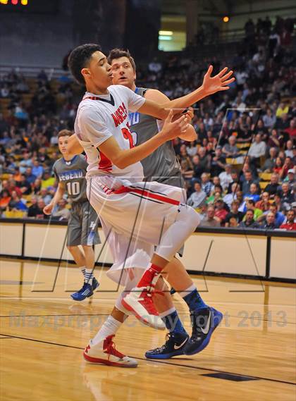 Thumbnail 3 in Denver East vs. Legend (CHSAA 5A Semifinal) photogallery.