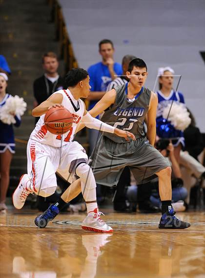 Thumbnail 3 in Denver East vs. Legend (CHSAA 5A Semifinal) photogallery.