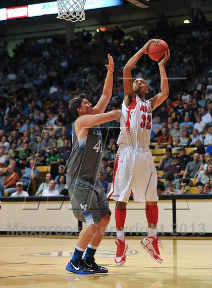 Thumbnail 3 in Denver East vs. Legend (CHSAA 5A Semifinal) photogallery.