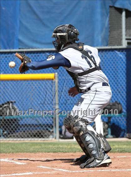 Thumbnail 1 in Gabrielino vs. Providence (St. Paul Easter Tournament) photogallery.