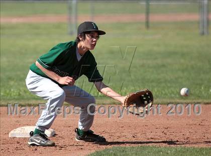 Thumbnail 3 in Gabrielino vs. Providence (St. Paul Easter Tournament) photogallery.