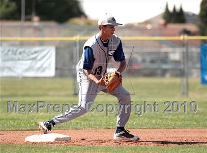 Thumbnail 3 in Gabrielino vs. Providence (St. Paul Easter Tournament) photogallery.