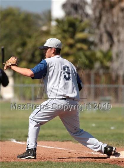Thumbnail 3 in Gabrielino vs. Providence (St. Paul Easter Tournament) photogallery.