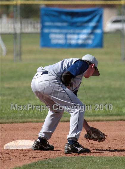 Thumbnail 3 in Gabrielino vs. Providence (St. Paul Easter Tournament) photogallery.