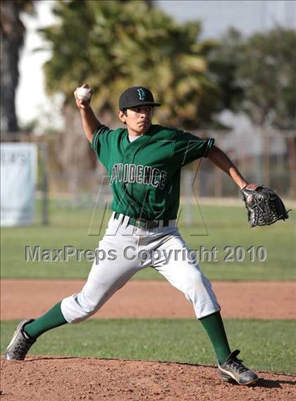 Thumbnail 2 in Gabrielino vs. Providence (St. Paul Easter Tournament) photogallery.