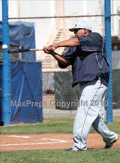 Thumbnail 1 in Gabrielino vs. Providence (St. Paul Easter Tournament) photogallery.