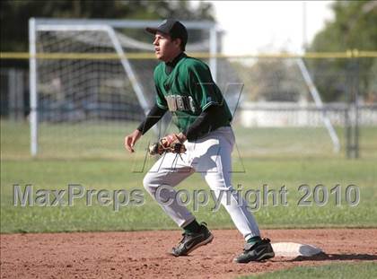Thumbnail 3 in Gabrielino vs. Providence (St. Paul Easter Tournament) photogallery.
