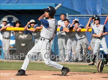 Thumbnail 2 in Gabrielino vs. Providence (St. Paul Easter Tournament) photogallery.