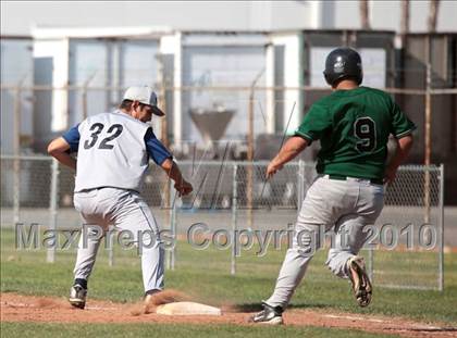 Thumbnail 2 in Gabrielino vs. Providence (St. Paul Easter Tournament) photogallery.
