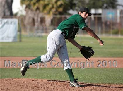 Thumbnail 3 in Gabrielino vs. Providence (St. Paul Easter Tournament) photogallery.