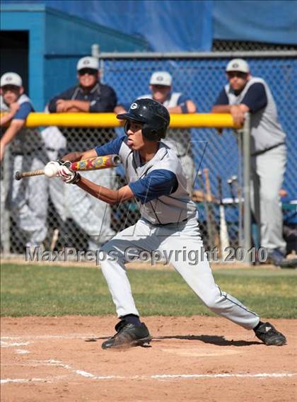 Thumbnail 1 in Gabrielino vs. Providence (St. Paul Easter Tournament) photogallery.