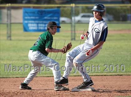 Thumbnail 2 in Gabrielino vs. Providence (St. Paul Easter Tournament) photogallery.