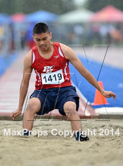 Thumbnail 2 in Rocklin Thunder Invitational photogallery.