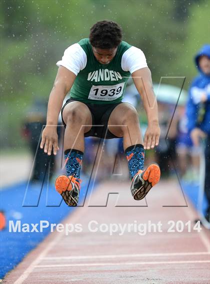Thumbnail 2 in Rocklin Thunder Invitational photogallery.