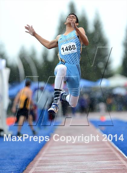 Thumbnail 1 in Rocklin Thunder Invitational photogallery.
