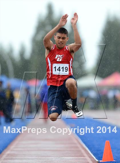 Thumbnail 3 in Rocklin Thunder Invitational photogallery.