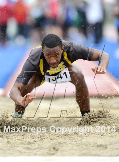 Thumbnail 2 in Rocklin Thunder Invitational photogallery.
