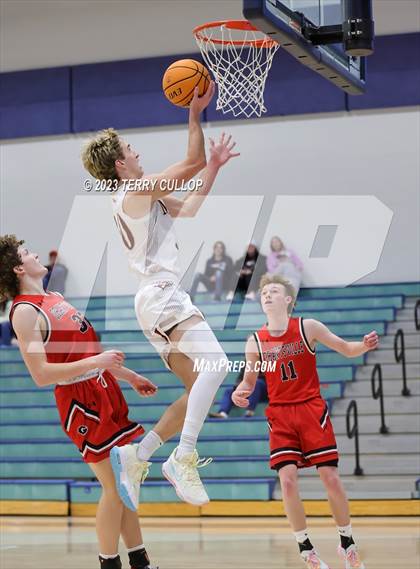 Thumbnail 3 in Grantsville vs. Maple Mountain (Eagle Holiday Shootout) photogallery.