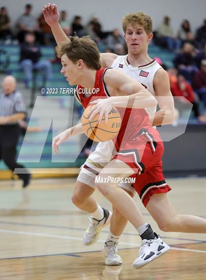 Thumbnail 3 in Grantsville vs. Maple Mountain (Eagle Holiday Shootout) photogallery.