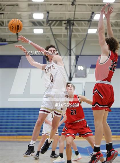 Thumbnail 3 in Grantsville vs. Maple Mountain (Eagle Holiday Shootout) photogallery.