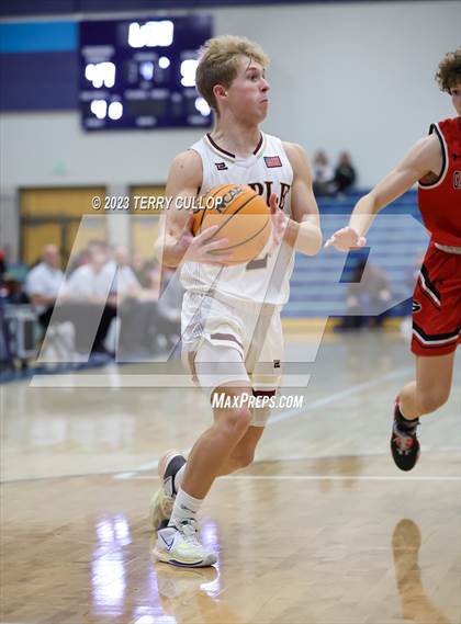Thumbnail 2 in Grantsville vs. Maple Mountain (Eagle Holiday Shootout) photogallery.